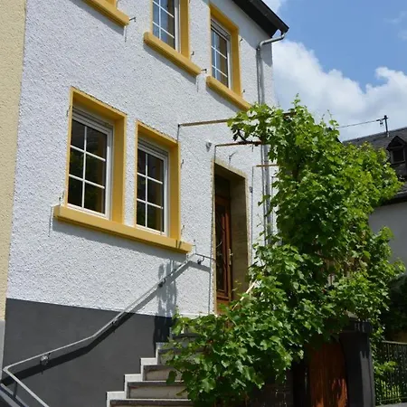 Springiersbacher Hof Ediger-Eller Exterior photo
